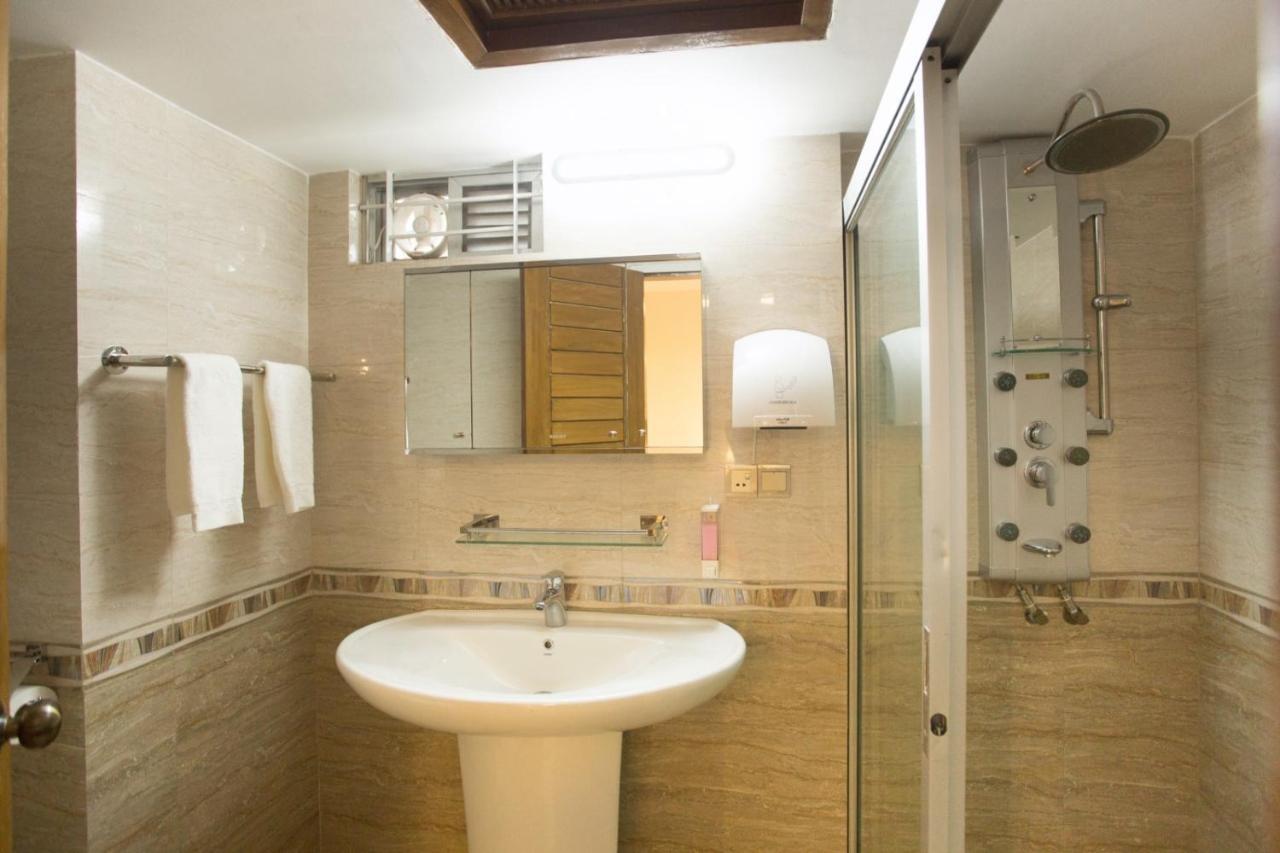 Shinepukur Suites Дака Екстериор снимка